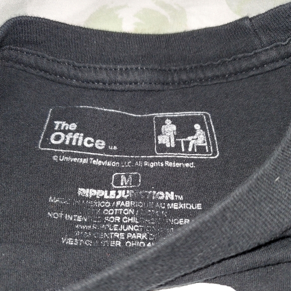 The Office Black Short Sleeve Tee Schrute Farms, Med - Picture 2 of 2